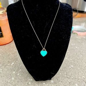 Tiffany’s necklace